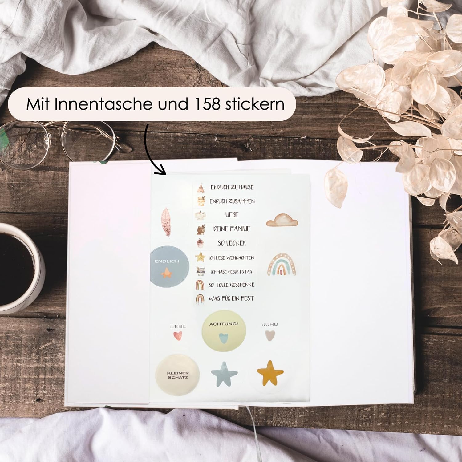 Cozy Racoon Babyalbum 'Mein erstes LebensJahr' - Boho Tiere Design mit 158 Stickern