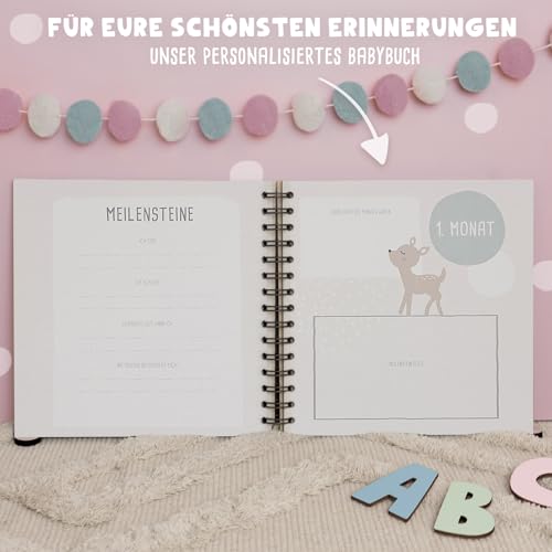 hello mini Babybuch „Mein erstes Jahr" – personalisierbar, Holz-Cover mit Gravur